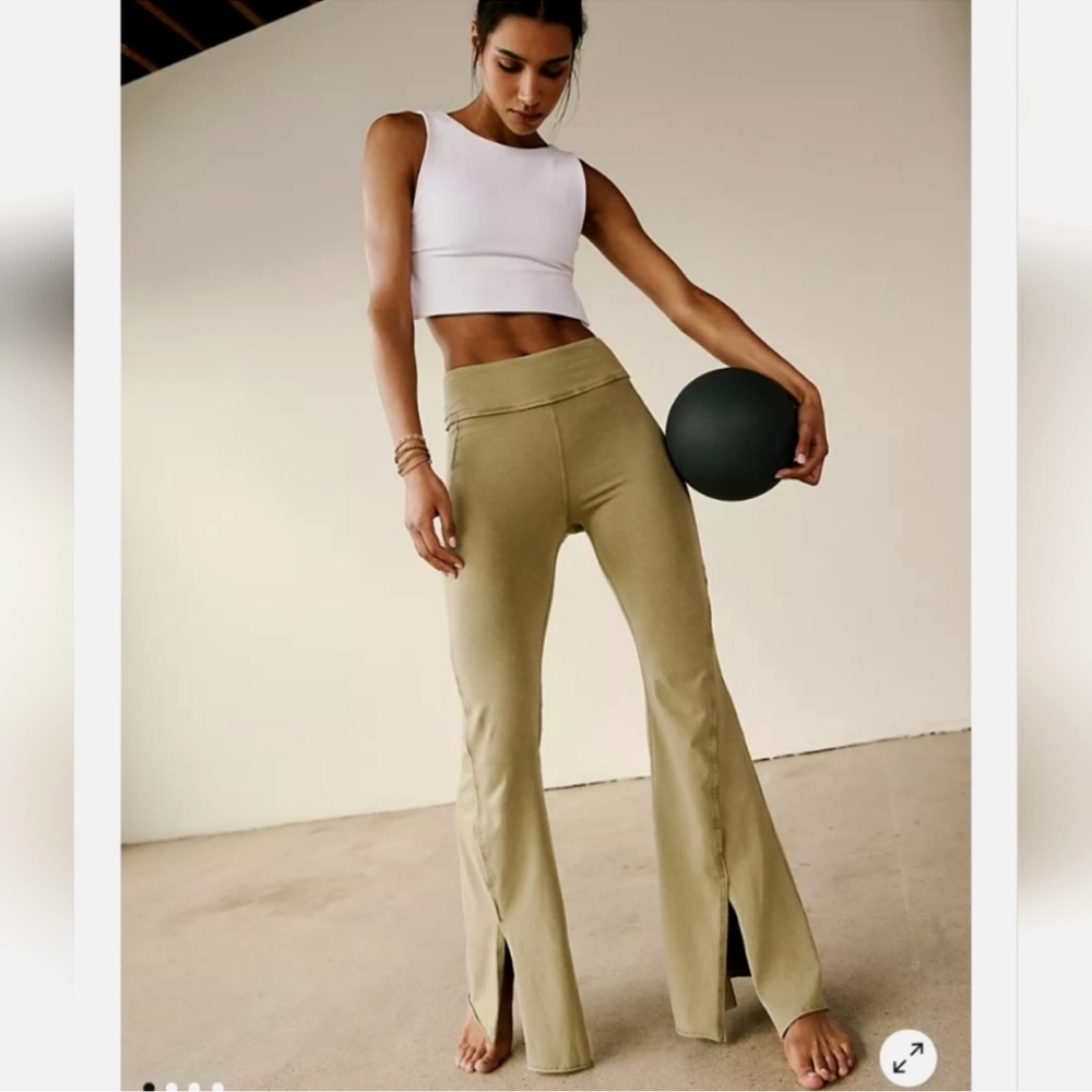 NWOT- Free People Movement Kick Flare Leggings